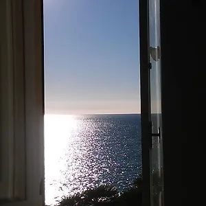 https://al-piccolo-scoglio-room-breakfast.hotelitalianriviera.com
